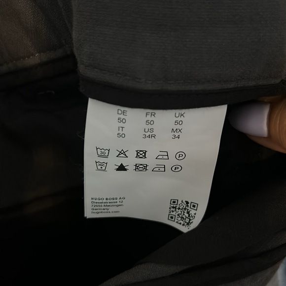 Hugo Boss shorts - Picture 4 of 5